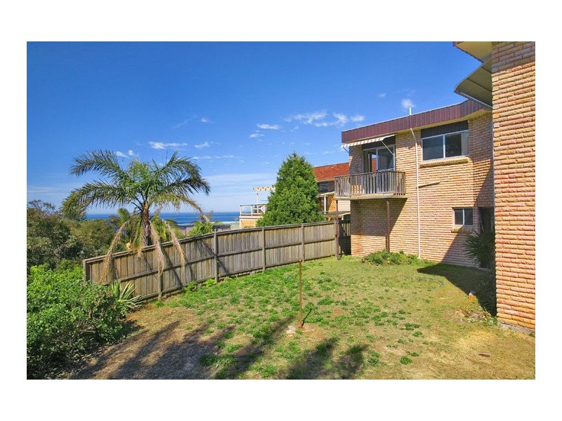 19 Henrys Road, Forresters Beach NSW 2260