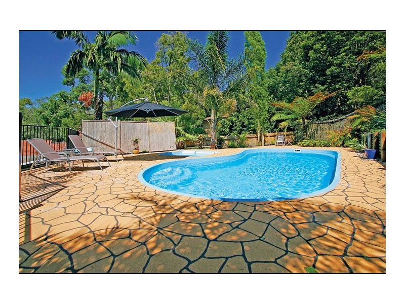 31 Lake Shore Drive, North Avoca NSW 2260