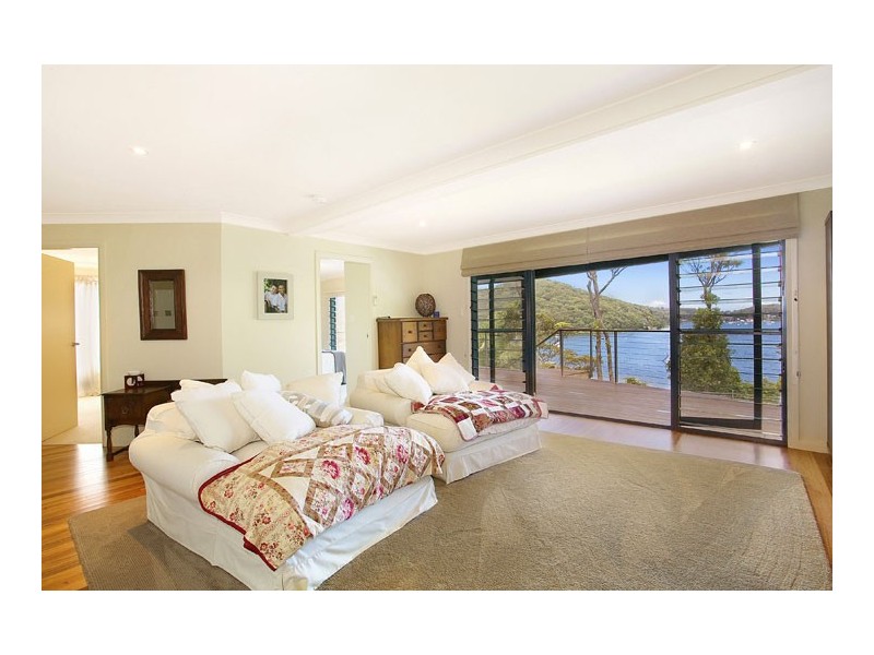 8 Fishermans Parade, Daleys Point NSW 2257