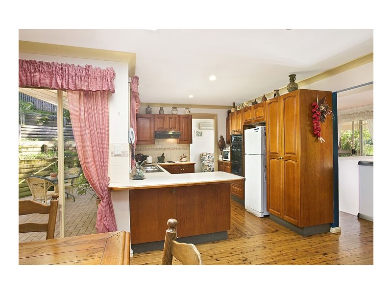 11 Dandenong Close, Avoca Beach NSW 2251