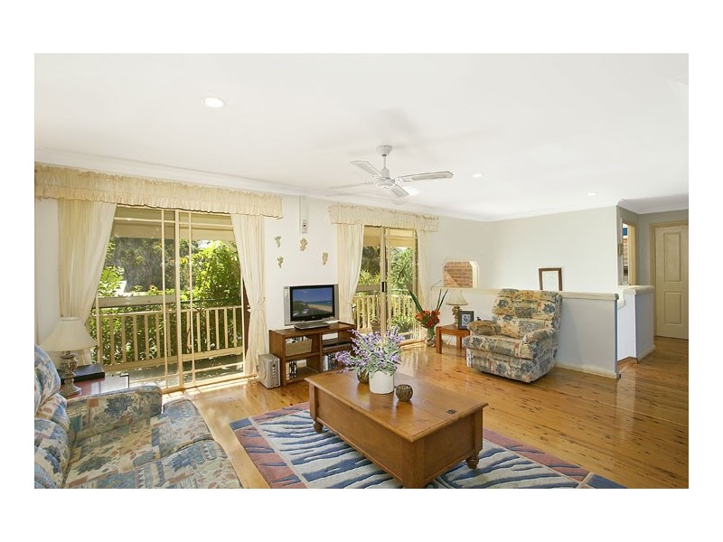 11 Dandenong Close, Avoca Beach NSW 2251
