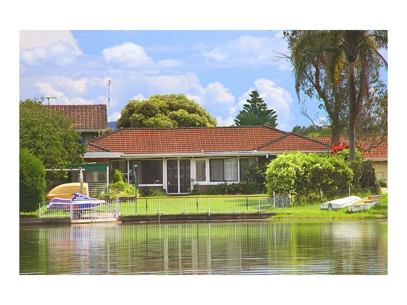 5 Barracouta Avenue, St Huberts Island NSW 2257