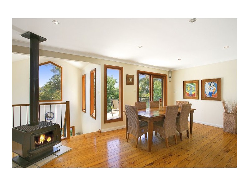 15 Noorong Avenue, Forresters Beach NSW 2260