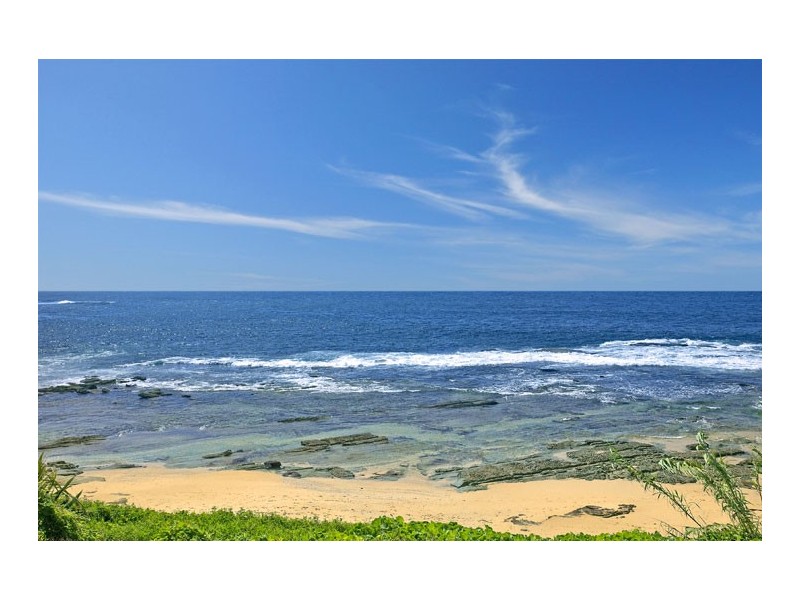 104 Ocean Parade, Blue Bay NSW 2261