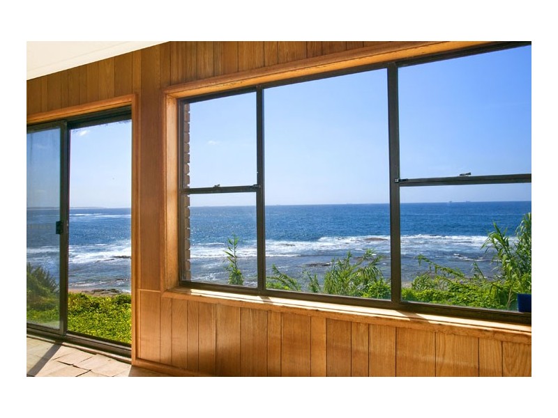 104 Ocean Parade, Blue Bay NSW 2261