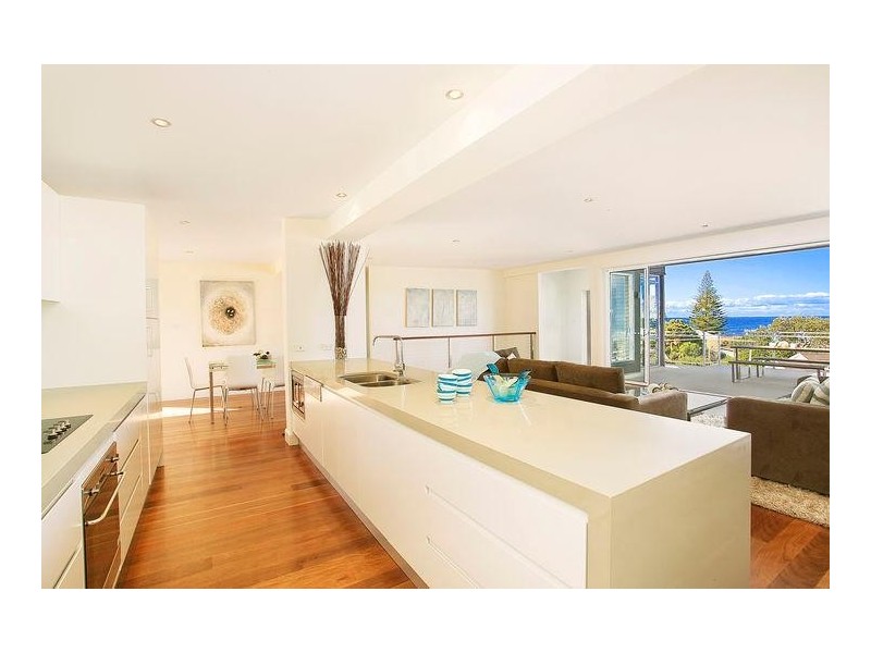 12 Bulbararing Road, North Avoca NSW 2260