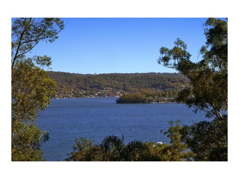 11 Panorama Terrace, Green Point NSW 2251