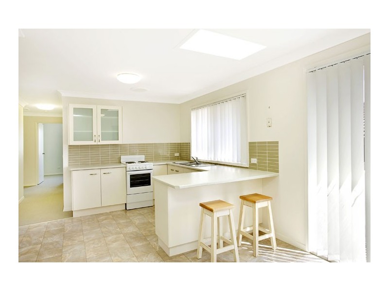 22 Lewis Crescent, Forresters Beach NSW 2260