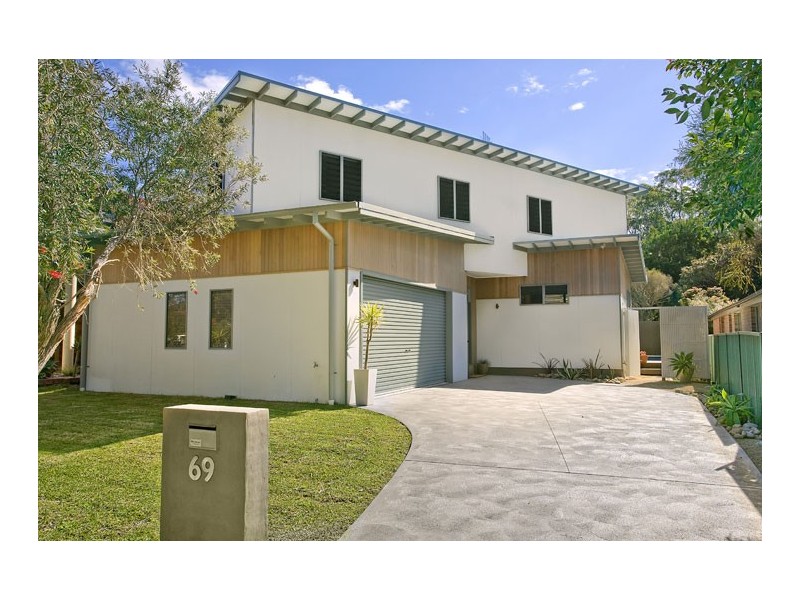 69 Bateau Bay Road, Bateau Bay NSW 2261