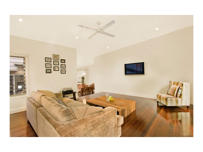 69 Bateau Bay Road, Bateau Bay NSW 2261