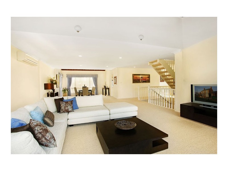 18 Curtis Parade, The Entrance North NSW 2261