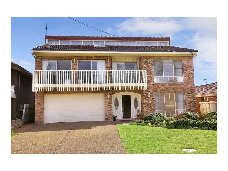 18 Curtis Parade, The Entrance North NSW 2261