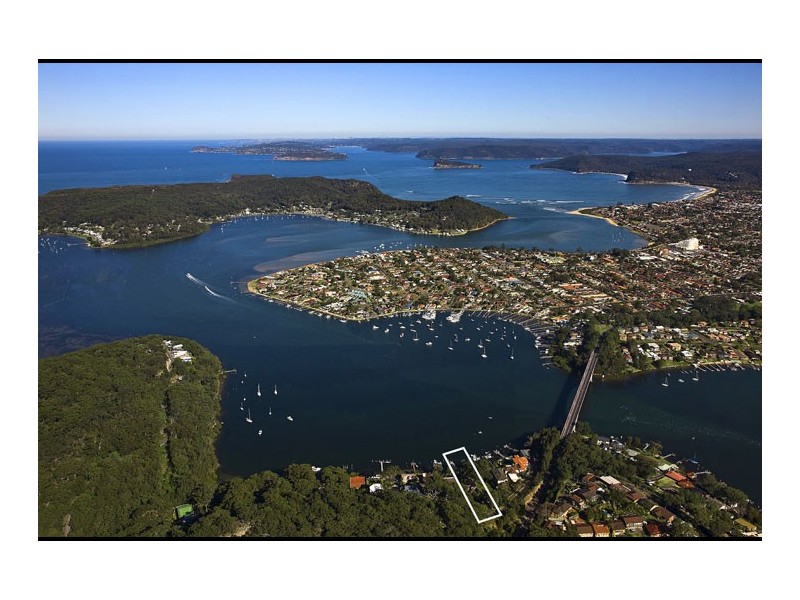 96 Daley Avenue, Daleys Point NSW 2257