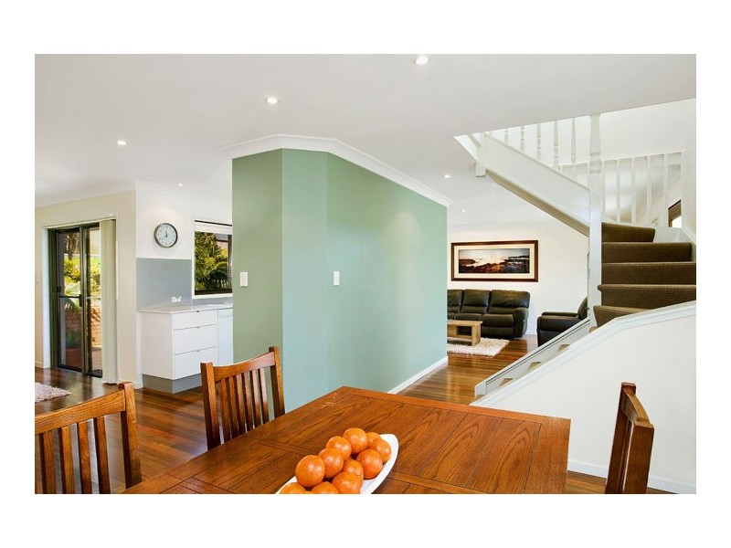 15 John Street, Forresters Beach NSW 2260