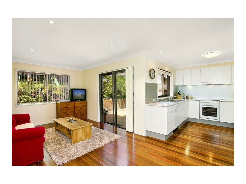 15 John Street, Forresters Beach NSW 2260