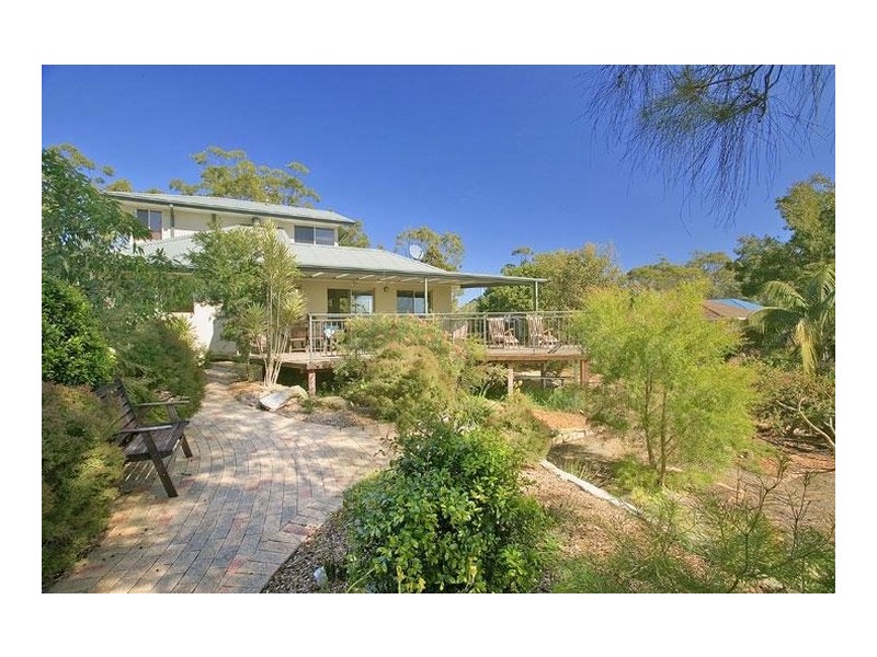 5 Lexington Parade, Green Point NSW 2251