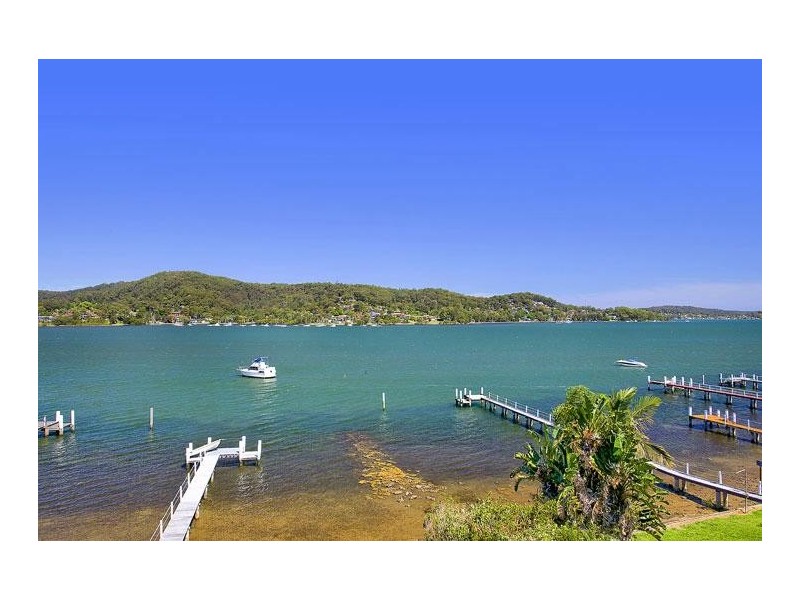 23 Caroline Street, East Gosford NSW 2250