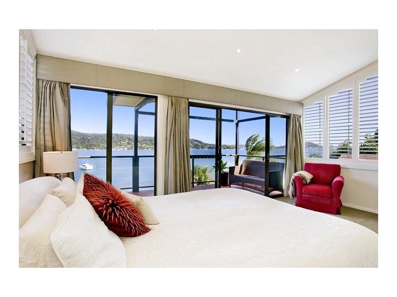 23 Caroline Street, East Gosford NSW 2250