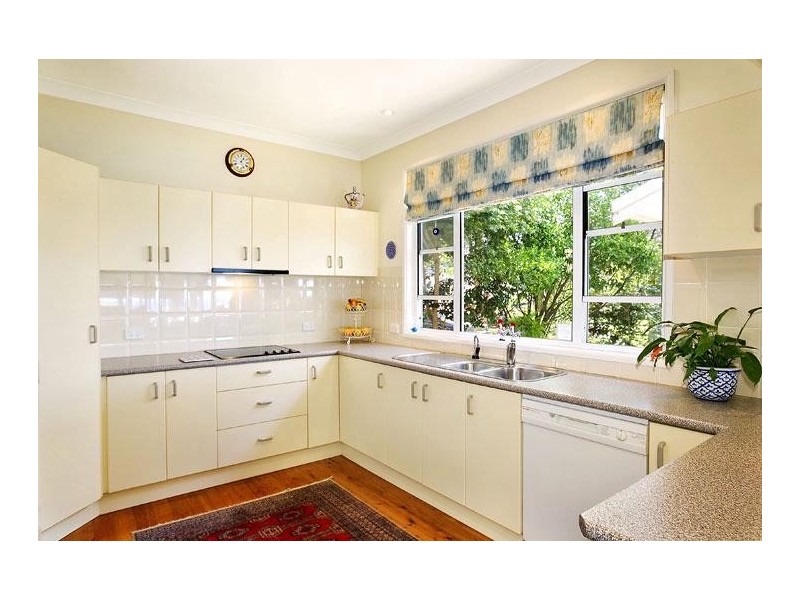 16 Barnhill Road, Terrigal NSW 2260