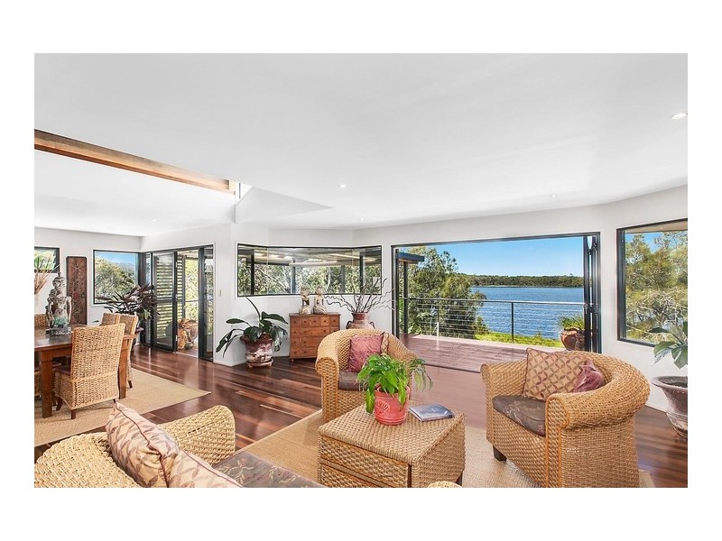 114 Blue Bell Drive, Wamberal NSW 2260