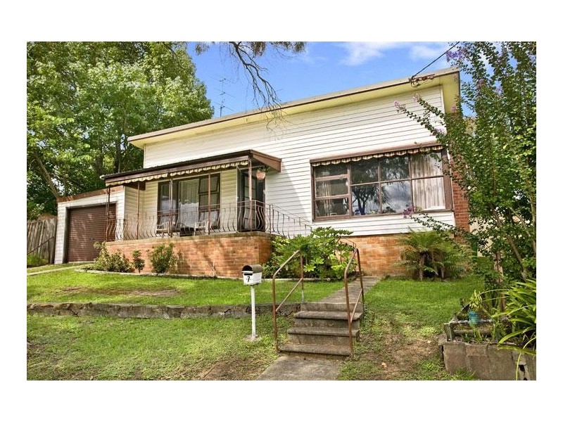 7 Kingfisher Place, Tumbi Umbi NSW 2261