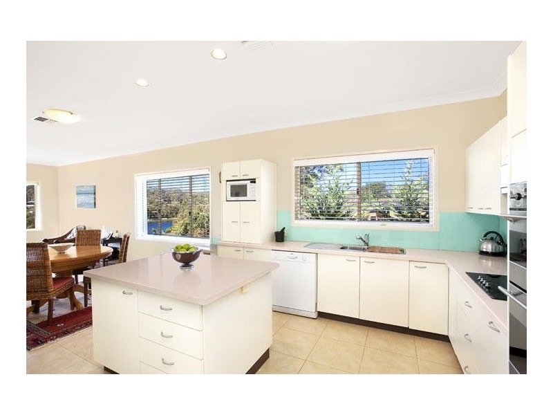 24 Matong Lane, Avoca Beach NSW 2251