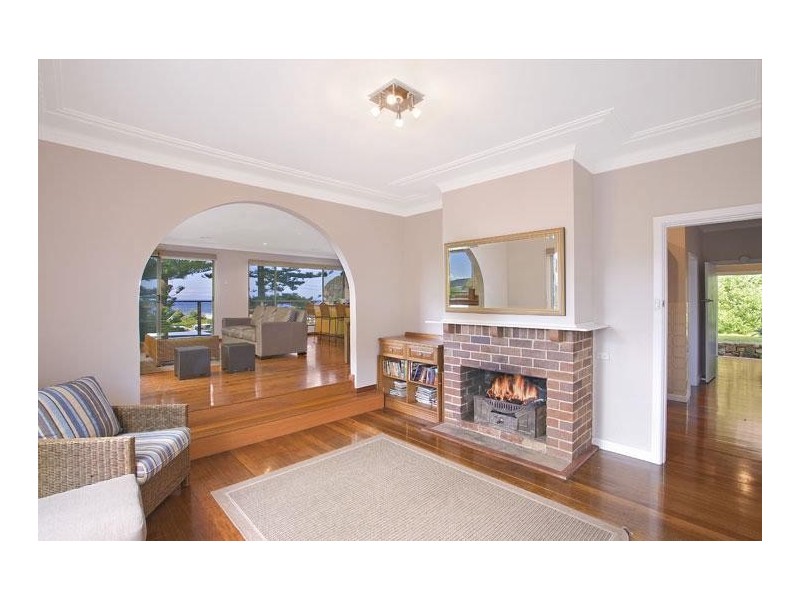 76 Beach Drive, Killcare NSW 2257