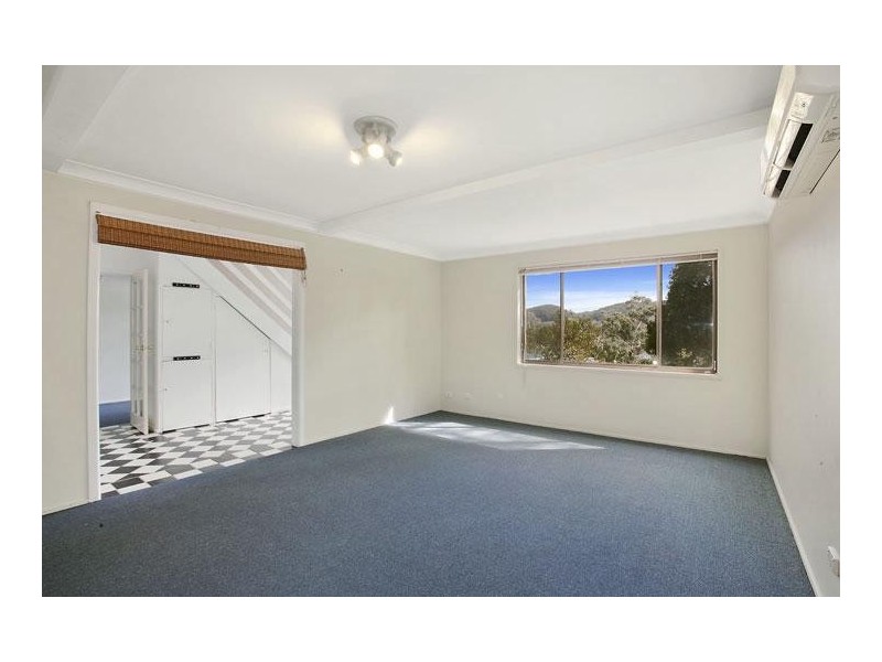 32 Hopetoun Street, Forresters Beach NSW 2260