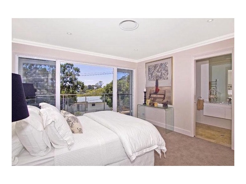 66 Avoca Drive, Avoca Beach NSW 2251