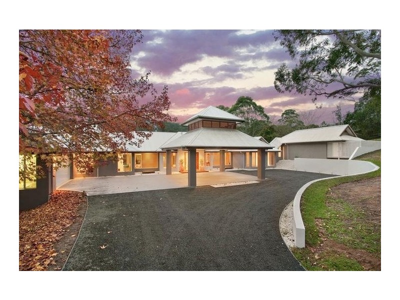 245 Oak Road, Matcham NSW 2250