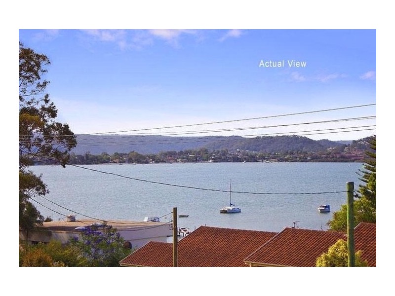 10  Merindah Avenue, Green Point NSW 2251