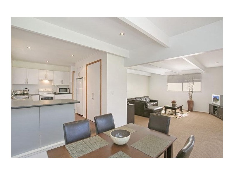 15 Nerissa Road, Erina NSW 2250
