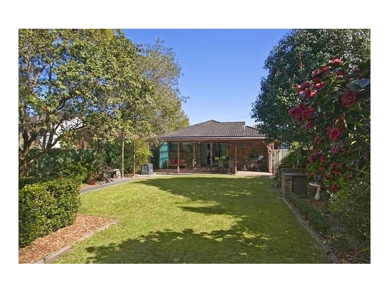 15 Nerissa Road, Erina NSW 2250