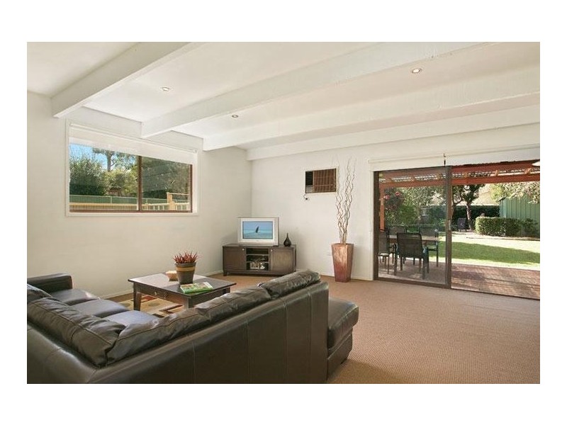 15 Nerissa Road, Erina NSW 2250