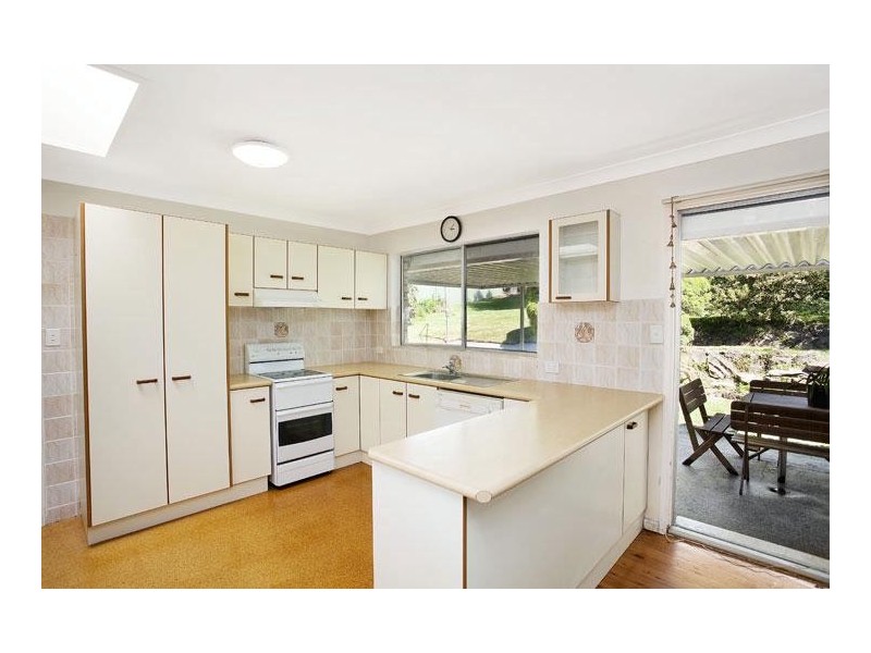 18 Hilltop Road, Wamberal NSW 2260
