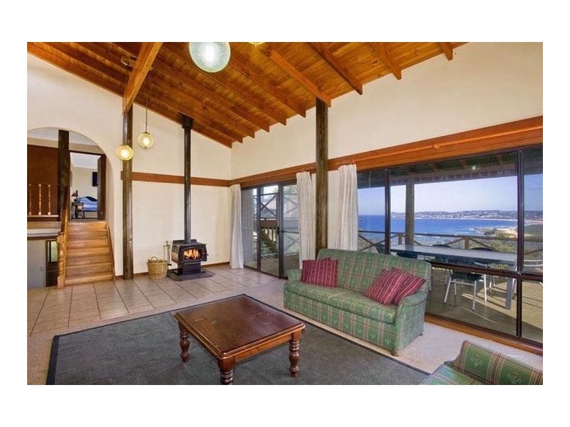 9 Kalakau Avenue, Forresters Beach NSW 2260