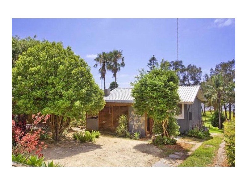 8 Ogilvie Street, Terrigal NSW 2260