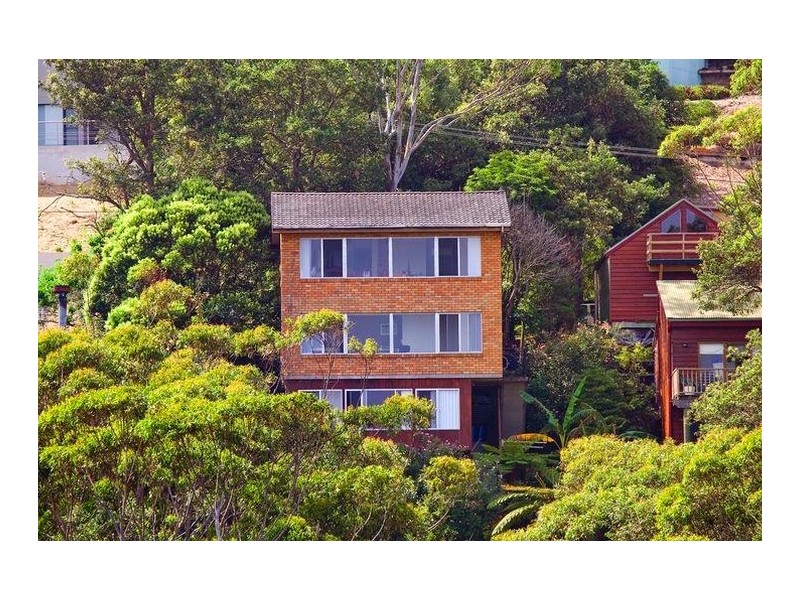 43 Surf Rider Avenue, North Avoca NSW 2260