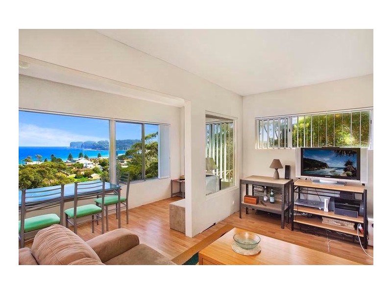 43 Surf Rider Avenue, North Avoca NSW 2260