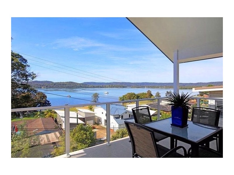 99 Broadwater Drive, Saratoga NSW 2251