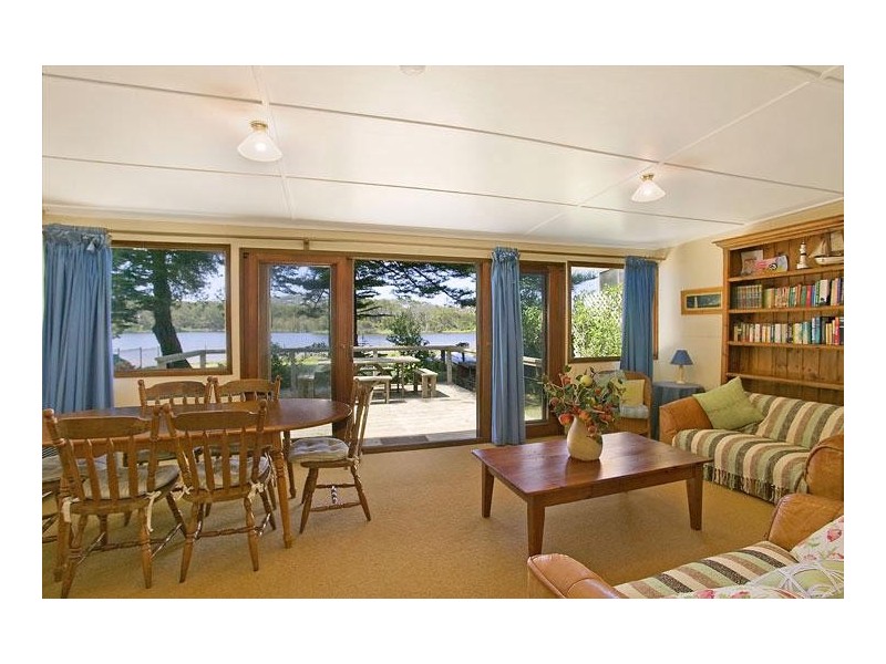 13 Ficus Avenue, Avoca Beach NSW 2251