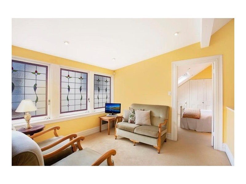 76 Avenue Road, Mosman NSW 2088