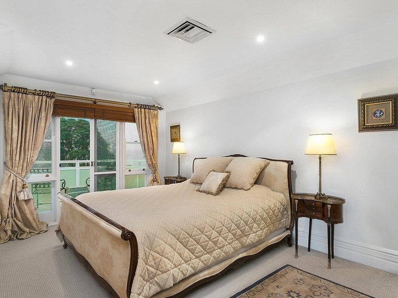 131 Middle Head Road, Mosman NSW 2088