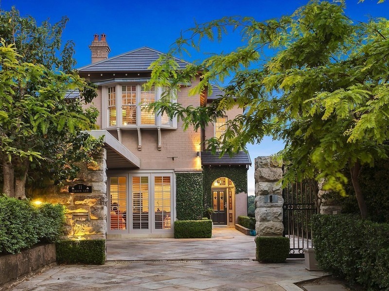 11 Raglan Street, Mosman NSW 2088