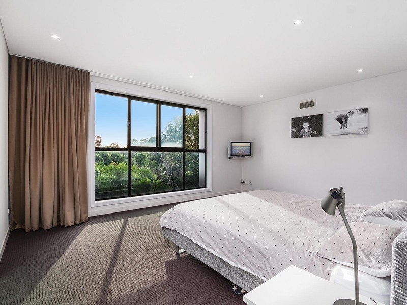 2J Middle Head Road, Mosman NSW 2088