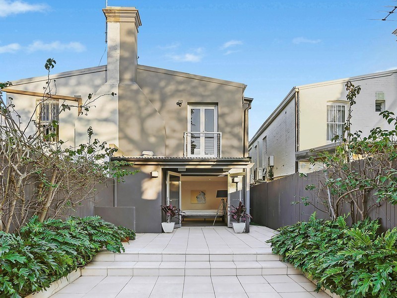 102 Old South Head Road, Woollahra NSW 2025