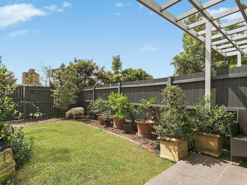 2/303 Miller Street, Cammeray NSW 2062