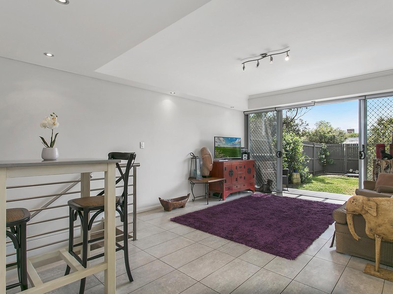 2/303 Miller Street, Cammeray NSW 2062