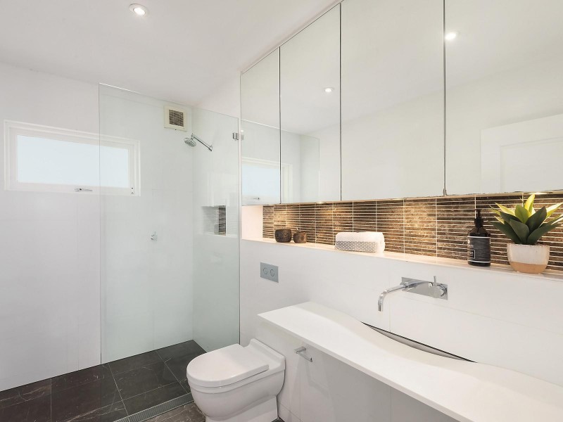 10 Middle Head Road, Mosman NSW 2088