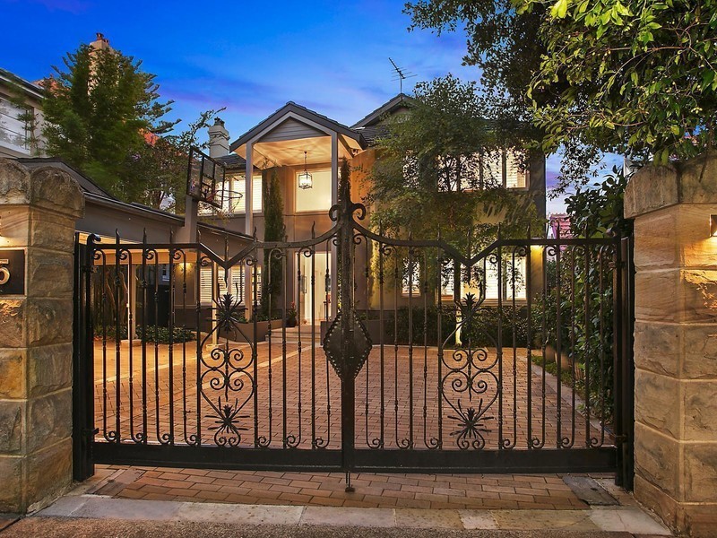 25 Bradleys Head Road, Mosman NSW 2088